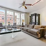 City View Condo With Private Rooftop