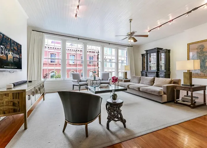 City View Condo With Private Rooftop
